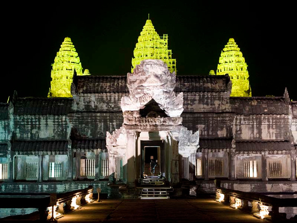 Angkor Wat - Night (110475332)